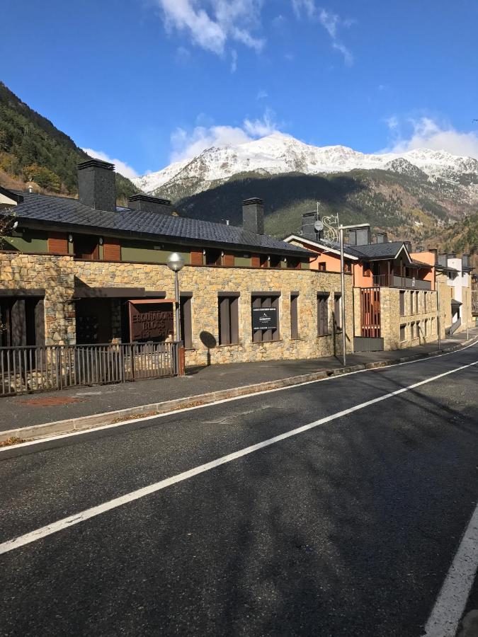 Esquiadors Mp Llorts Exterior photo